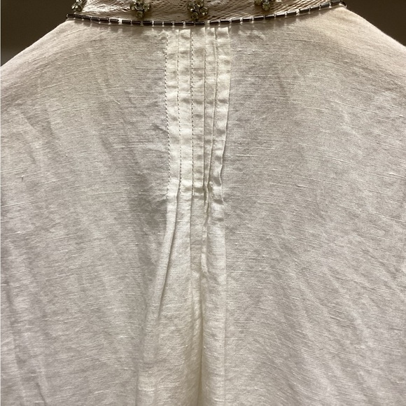White Linen/Cotton Button-Up Shirt with Embellishments - Picture 5 of 10